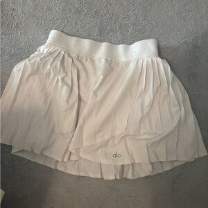 ALO Yoga Whie skort